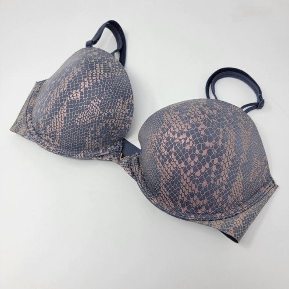Victoria's Secret 32D Push‎ Up Gray / Pink Snake Skin Pattern Bra Wired Padded